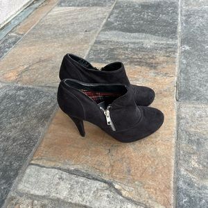 Women’s high heels
